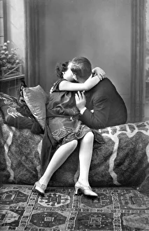 Historical image, kissing couple, ca. 1926