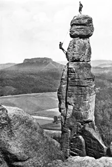 Historical photo, mountain climbers