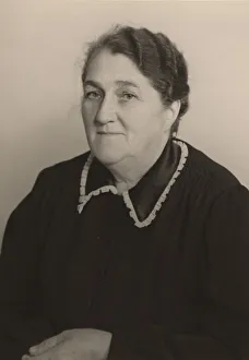 Historical picture, old woman, portrait