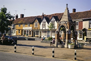 Historische Gebaeude auf dem Market Hill, Woodbridge, Suffolk, Juli 1972