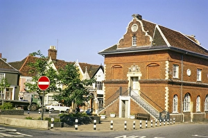 Historische Gebaeude und die Shire Hall, Market Hill, Woodbridge, Suffolk, Juli 1972