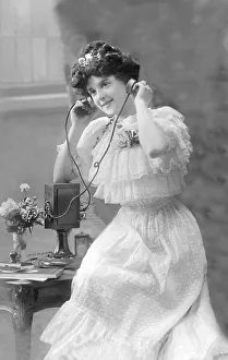 History of technology, woman telephoning