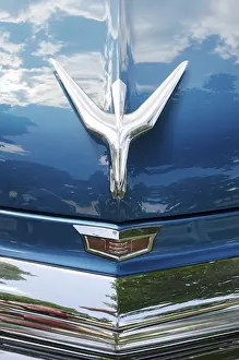 Hood ornament of a U.S.-American Chrysler Windsor