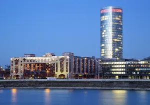 Hotel Hyatt Regency, and the KolnTriangle high-rise office building