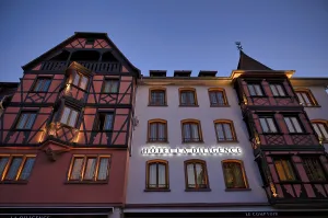Hotel La Diligence, half-timbered houses