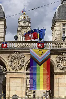 Hotel de Ville, city hall with rainbow flag