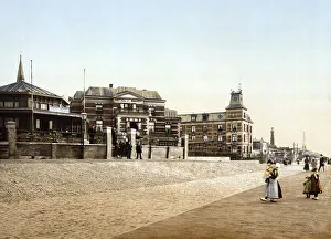 Hotels, lighthouse and memorial post