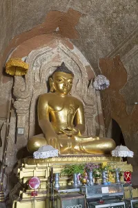 Htilominlo Pahto pagoda, Bagan, Myanmar