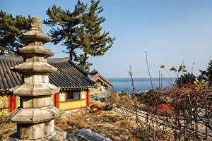 Huhuam temple with sea in Yangyang, Korea