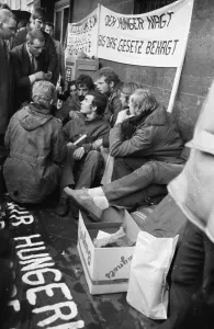 The hunger strike by students at the University of Applied Sciences in Dortmund in 1966 was directed against changes to