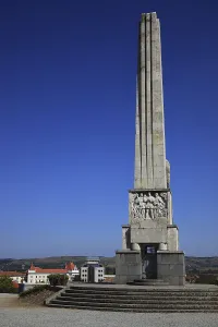 The Hurea, Closca and Crisan Obelisk at the entrance to the fortress