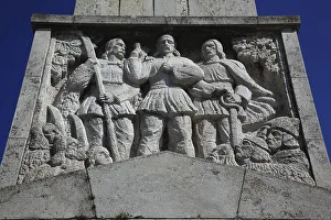 The Hurea, Closca and Crisan Obelisk at the entrance to the fortress