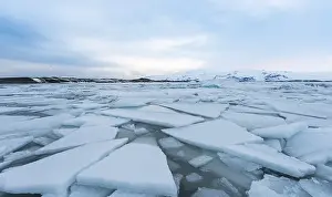 Ice floes, Jokulsarlon glacier lagoon