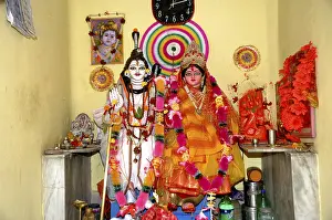 Idol of lord shiva and parvati, india, asia