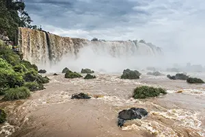 Iguazu Falls, Iguazu River