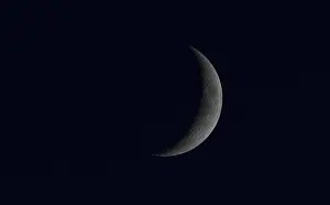 Increasing moon, crescent moon