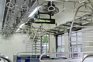 Indicator in local train, marine lines railway station