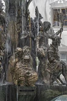 Inner courtyard with the Marienbrunnen by Maximilian RueB