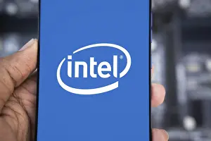 Category Historic EN Prints: Intel logo is displayed on smartphone