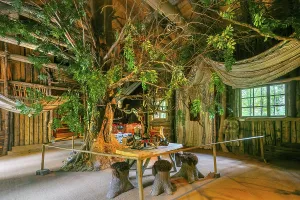 Interior of the Hundinghutte in the castle park of Linderhof Castle