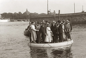 Invention of the 1910s. A lift raft designed to carry 30 people is being tried for the first time