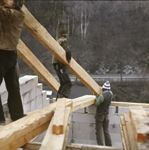 Iserlohn. Carpenters at the new building. ca. 1981