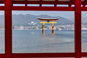 Itsukushima Miyajima Japan. Itsukushima Shrine and floating torii gate