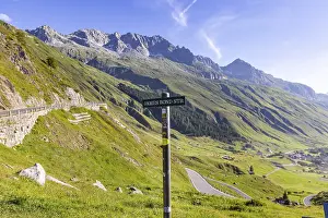 James Bond Goldfinger curve viewpoint on the Furka Pass