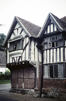 The Jettied House, historic building in High Street, Chiddingstone, Kent, England, UK 1960