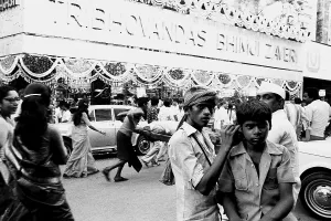 Jeweller shop and ear cleaner contrast Zaveri Bazaar Mumbai Maharashtra India Asia 1983