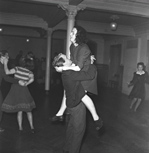 Jitterbug dance. A dance popularized in the United states and spread by American soldiers and sailors around the world during the Second world war. Pictured here boxer Olle Tandberg when dancing the Jitterbug dance 1944. Kristoffersson ref L3-5