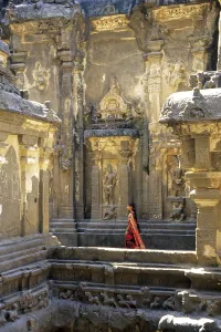Kailash temple layne layni, Ellora Caves