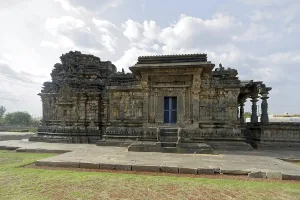 Kashi vishwanath shiva temple, lakkundi