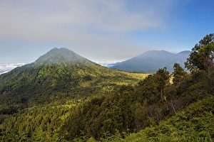 Category Mountain Landscapes Prints: Kawah Ijen landscape, Ijen crater