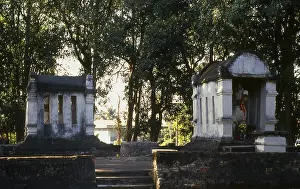 The Khuang Singh Monument or Lion Terrace Monument was built by Chao (Prince)