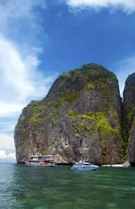 Ko Phi Phi consists of two islands