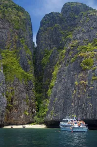 Ko Phi Phi consists of two islands
