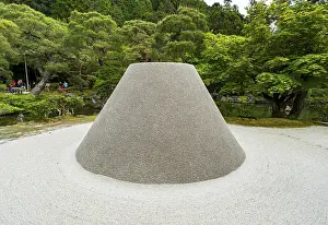 Kogetsudai sand cone, Ginkaku-ji Temple of the Silver Pavilion Kyoto
