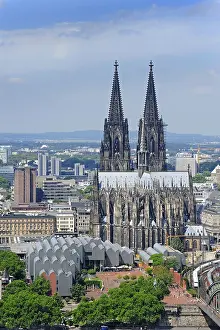 Framed Print : Kolner Dom und Museum Ludwig
