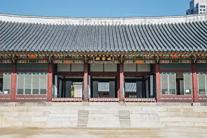 Korean traditional architecture at Deoksugung Palace in Seoul