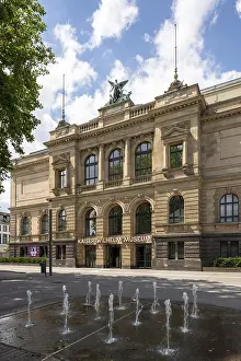 Krefeld, Kaiser Wilhelm Museum