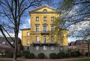 Krefeld, Urdingen, castle