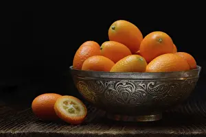 Kumquat, fruit in peel, citrus fruit