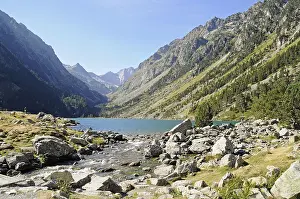 Lac de Gaube, mountain lake, Cauterets