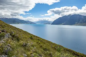 Lake and mountain views, Lake Wanaka