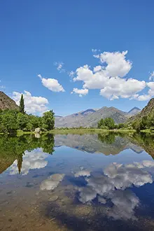 Lake Panta de la Torrassa in the mountains