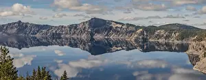 Lake view of the lake in the mountains