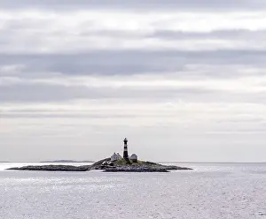 Landegode Fyr lighthouse, EgglesA¸ya skerry