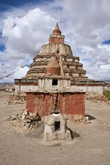Large stupa in the kingdom of Guge
