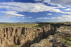 Lava fields, tectonic plates, continental plates